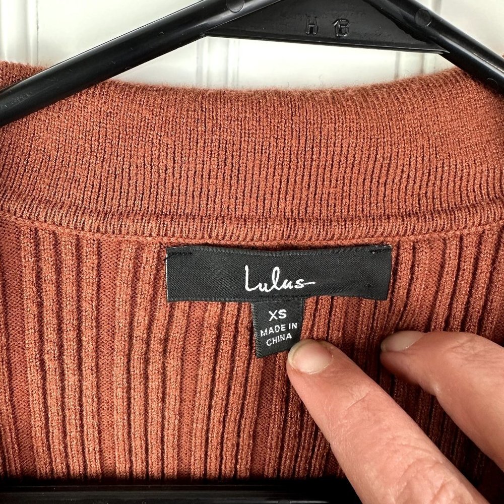 Lulu's Ribbed Long sleeve Bodysuit Size XS Rust Color - Picture 4 of 4